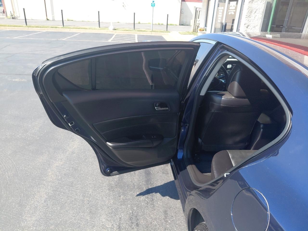 Acura ILX 4dr Sdn 2.0L 2014