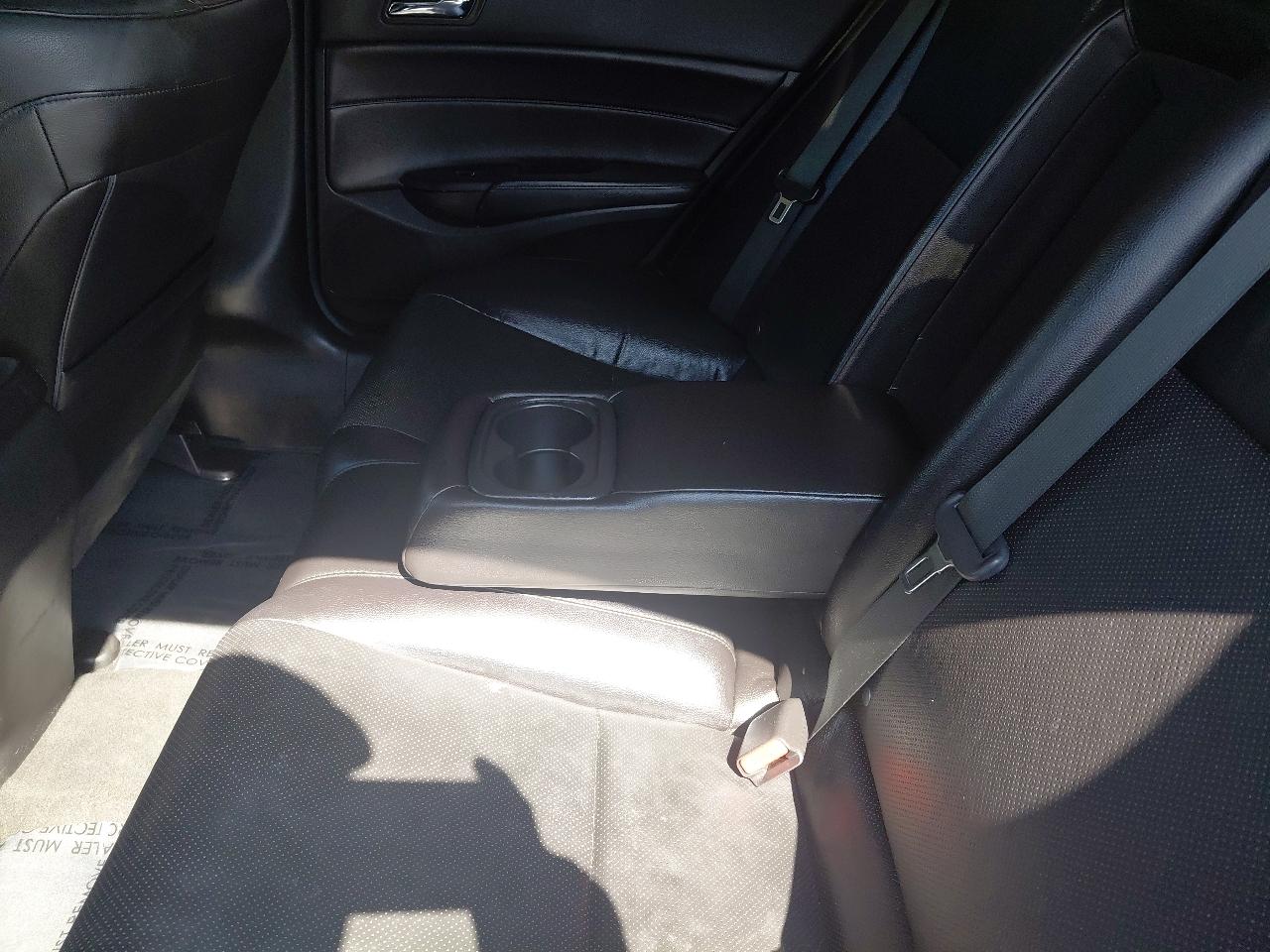 Acura ILX 4dr Sdn 2.0L 2014