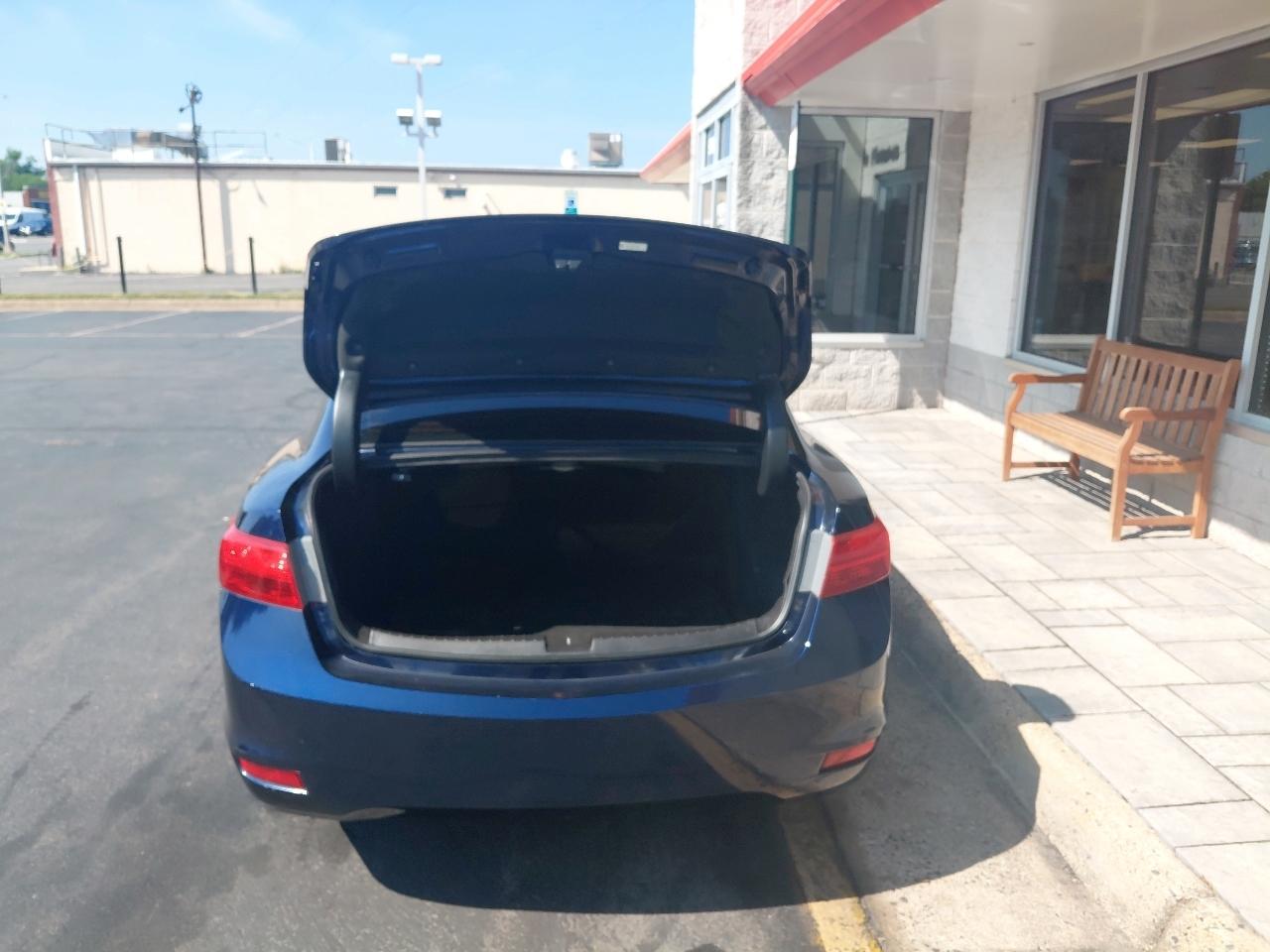 Acura ILX 4dr Sdn 2.0L 2014