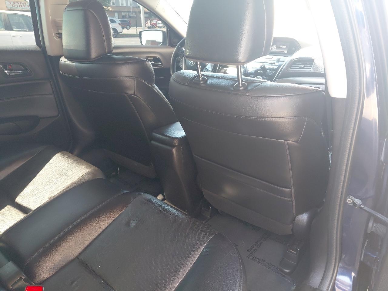 Acura ILX 4dr Sdn 2.0L 2014