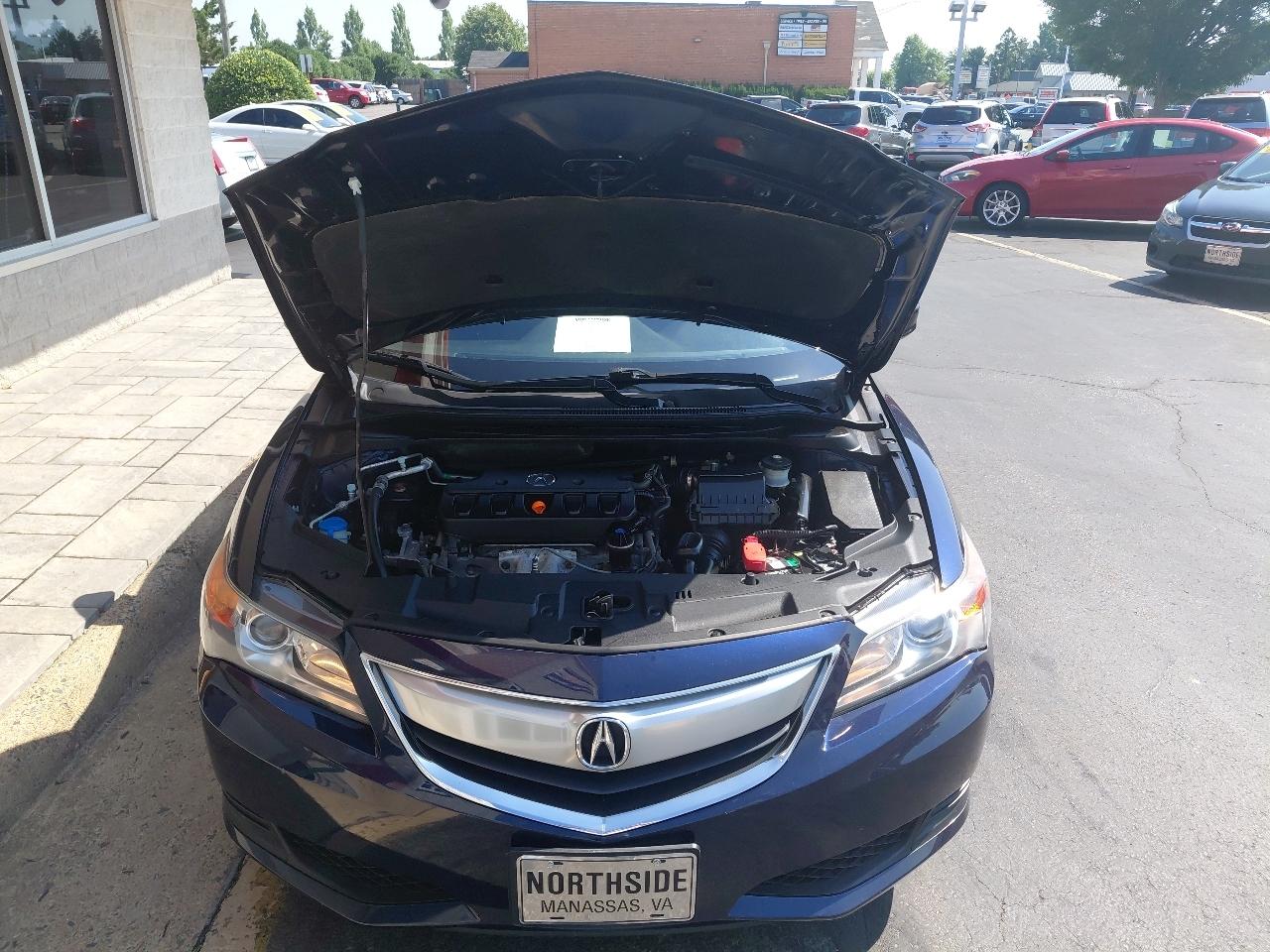 Acura ILX 4dr Sdn 2.0L 2014
