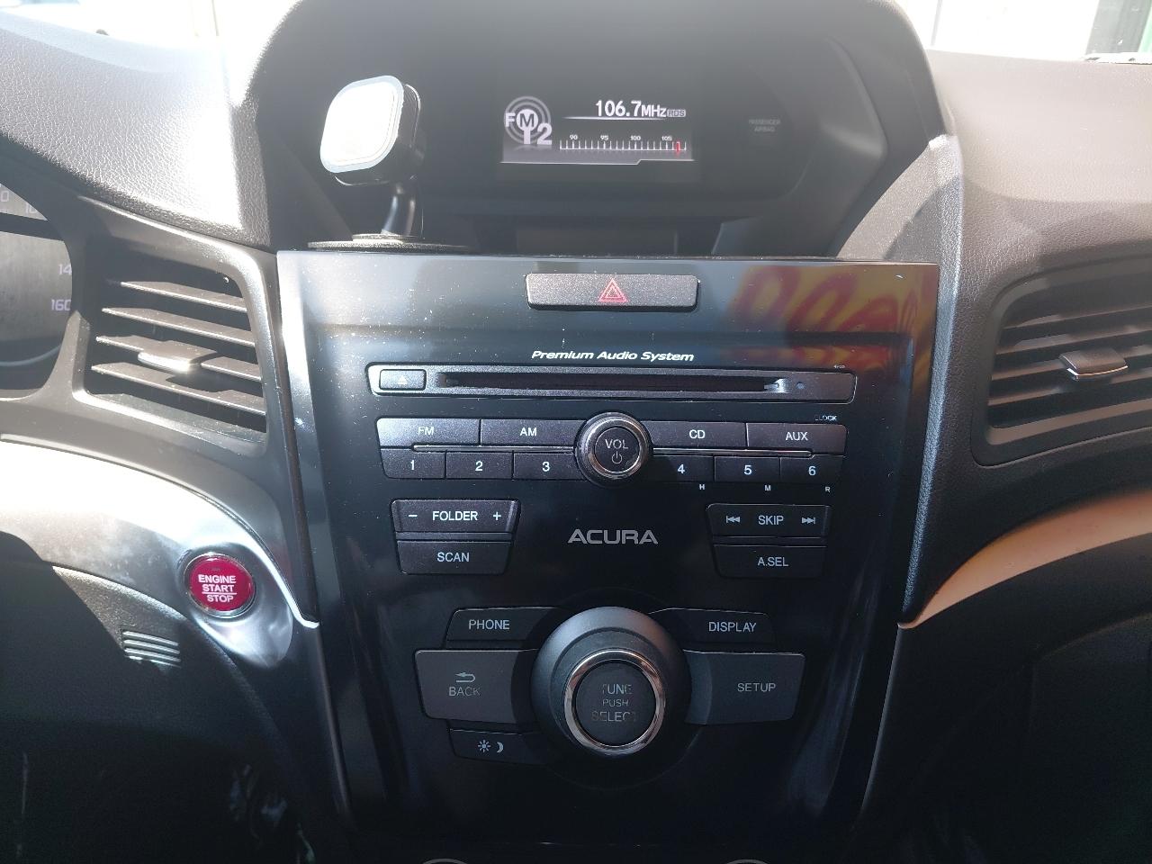 Acura ILX 4dr Sdn 2.0L 2014