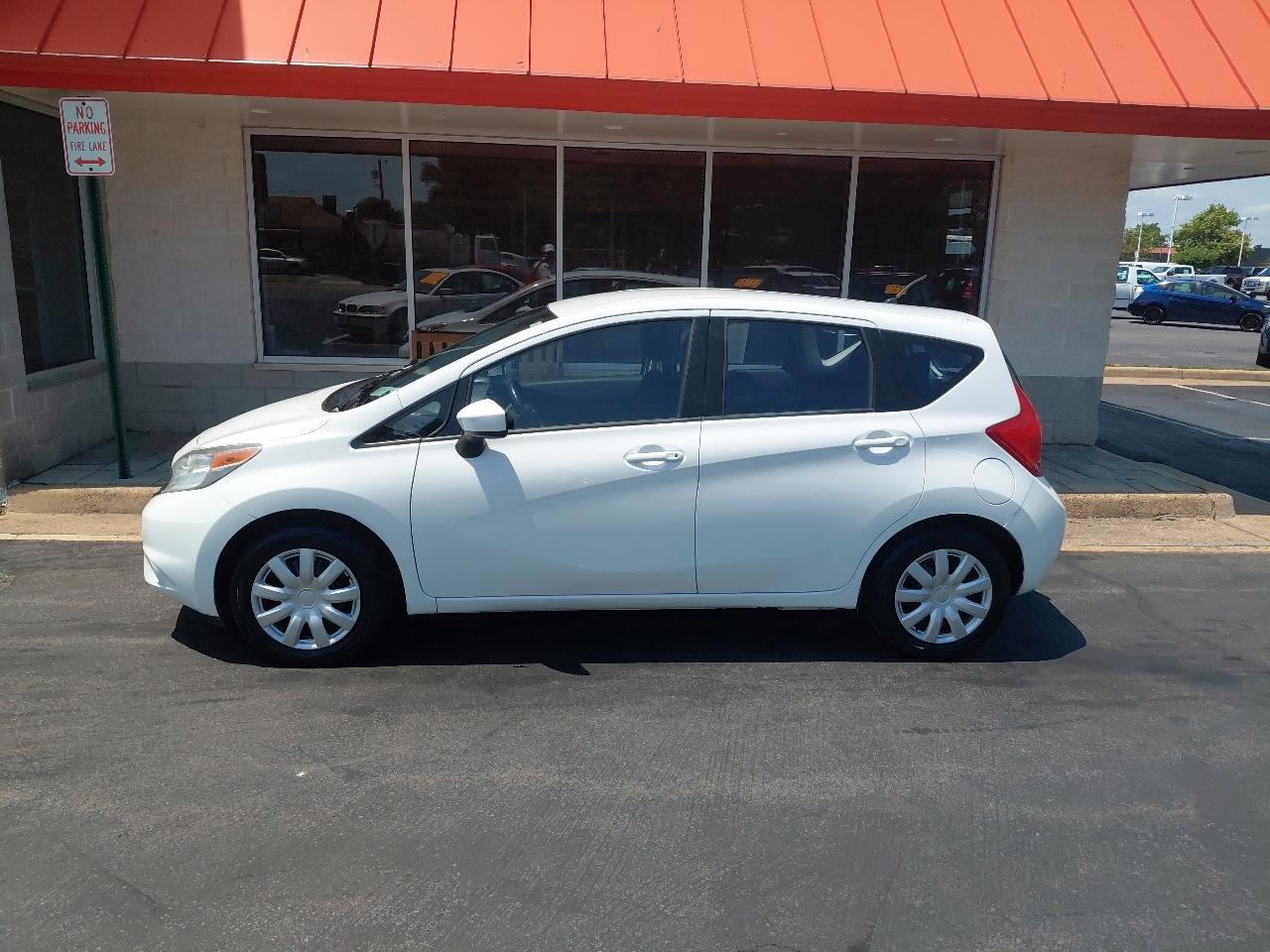 Nissan Versa Note 5dr HB CVT 1.6 S Plus 2015
