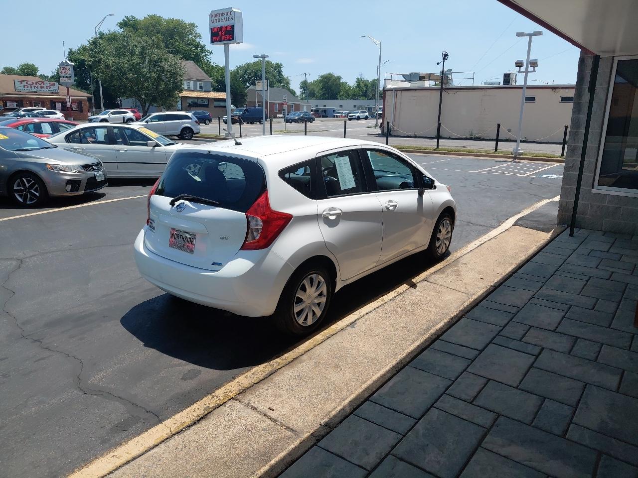 Nissan Versa Note 5dr HB CVT 1.6 S Plus 2015