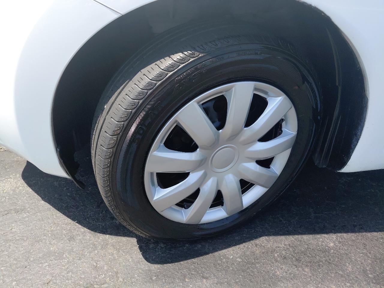 Nissan Versa Note 5dr HB CVT 1.6 S Plus 2015