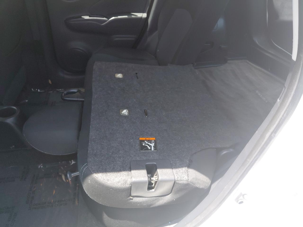 Nissan Versa Note 5dr HB CVT 1.6 S Plus 2015