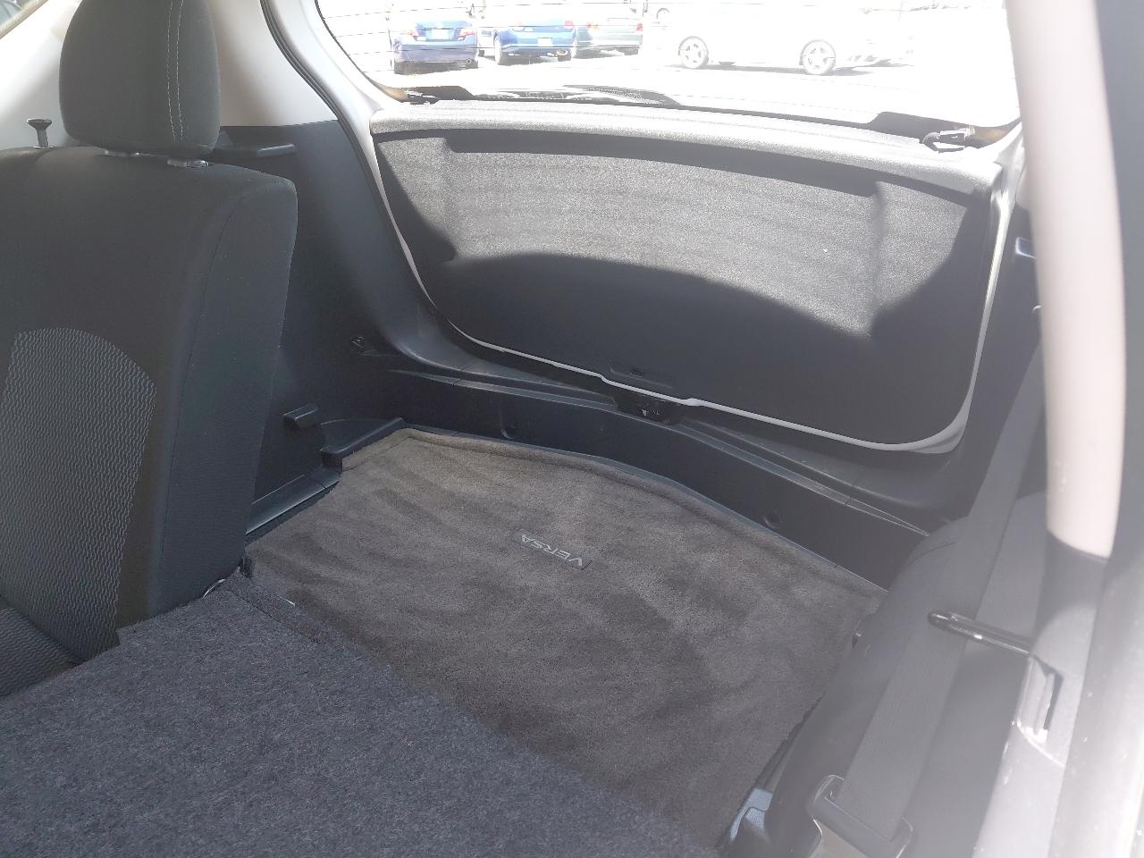 Nissan Versa Note 5dr HB CVT 1.6 S Plus 2015