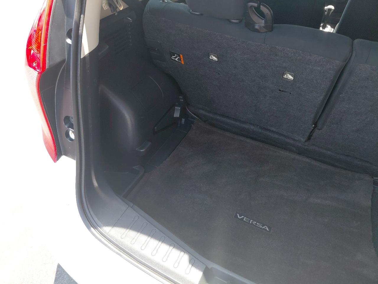 Nissan Versa Note 5dr HB CVT 1.6 S Plus 2015