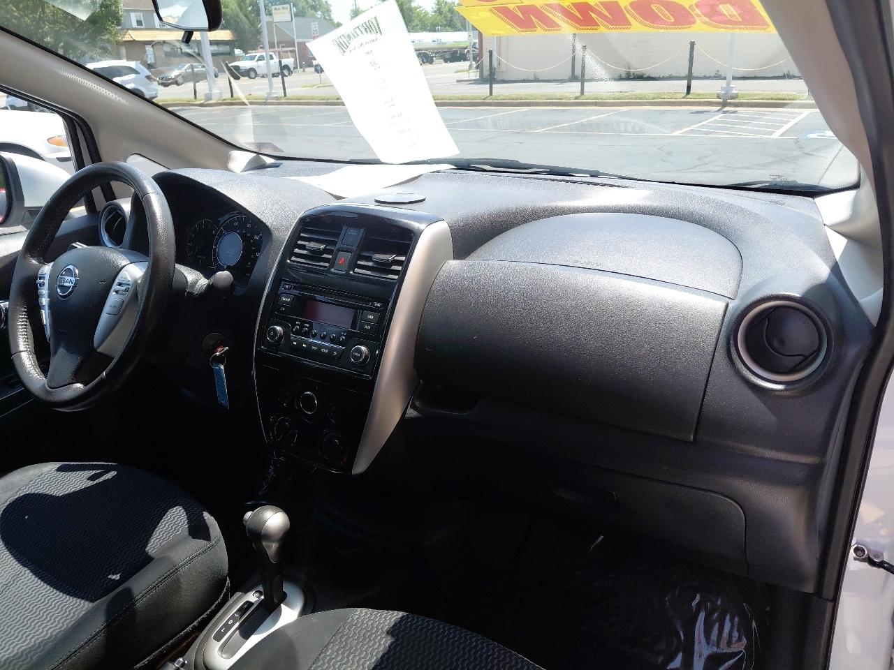Nissan Versa Note 5dr HB CVT 1.6 S Plus 2015