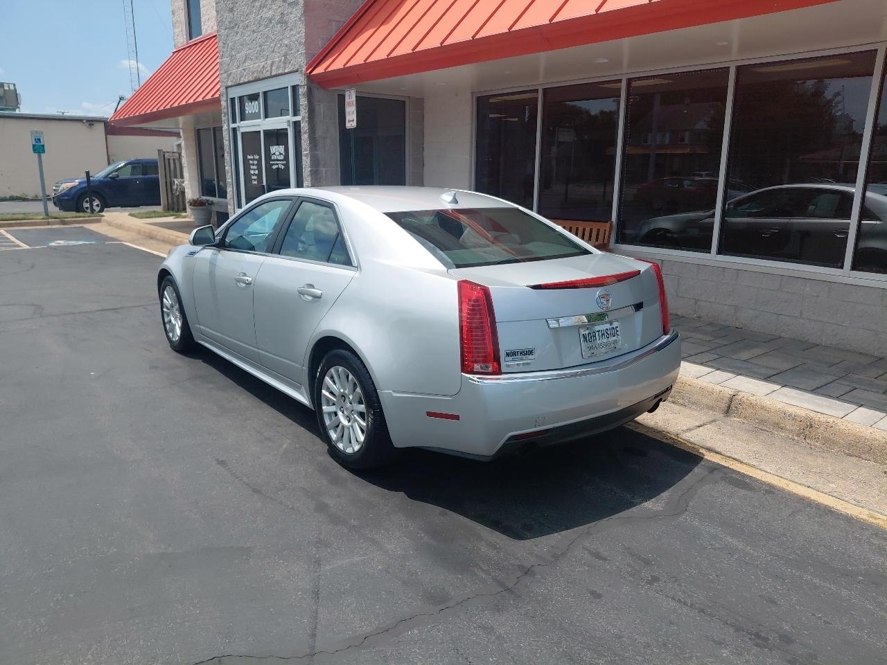 Cadillac CTS Sedan 4dr Sdn 3.0L Luxury RWD 2010