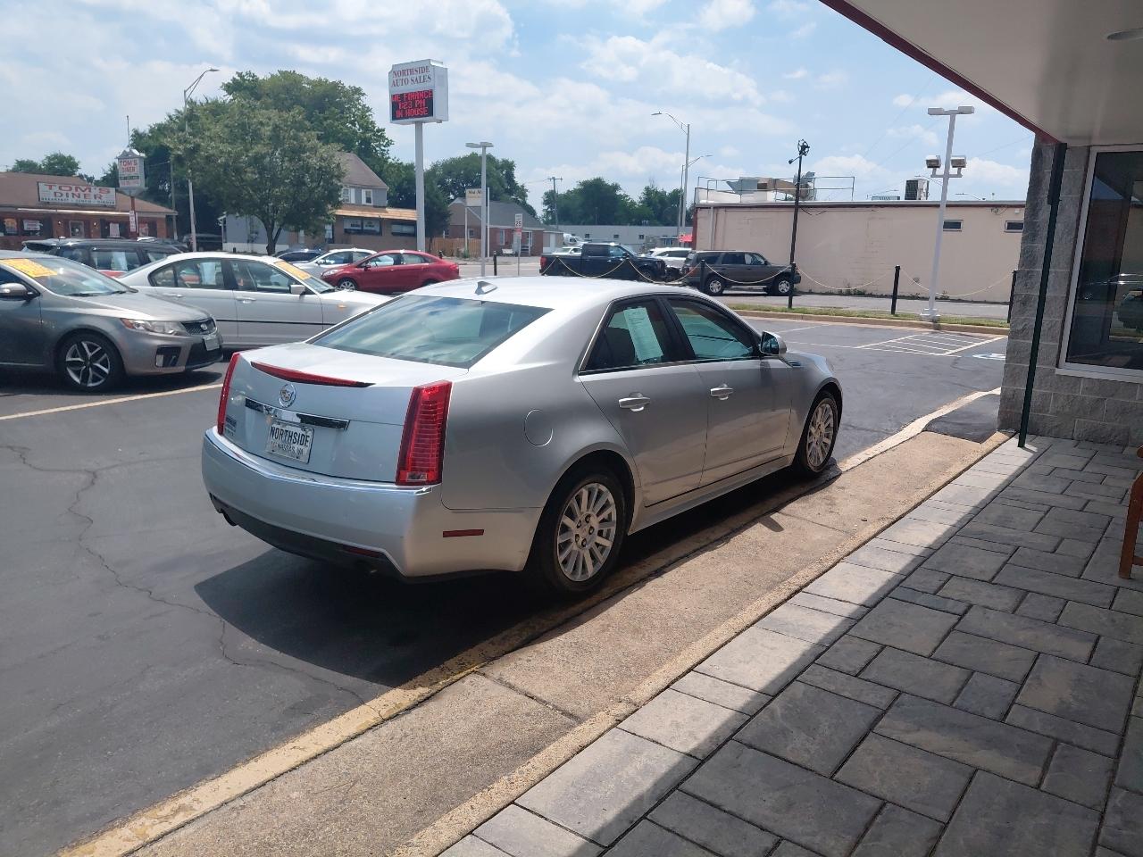 Cadillac CTS Sedan 4dr Sdn 3.0L Luxury RWD 2010