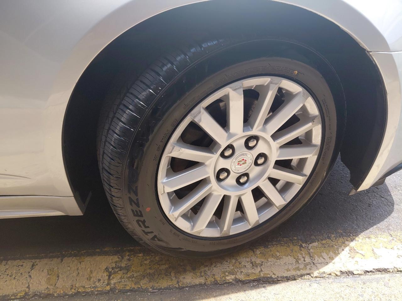 Cadillac CTS Sedan 4dr Sdn 3.0L Luxury RWD 2010