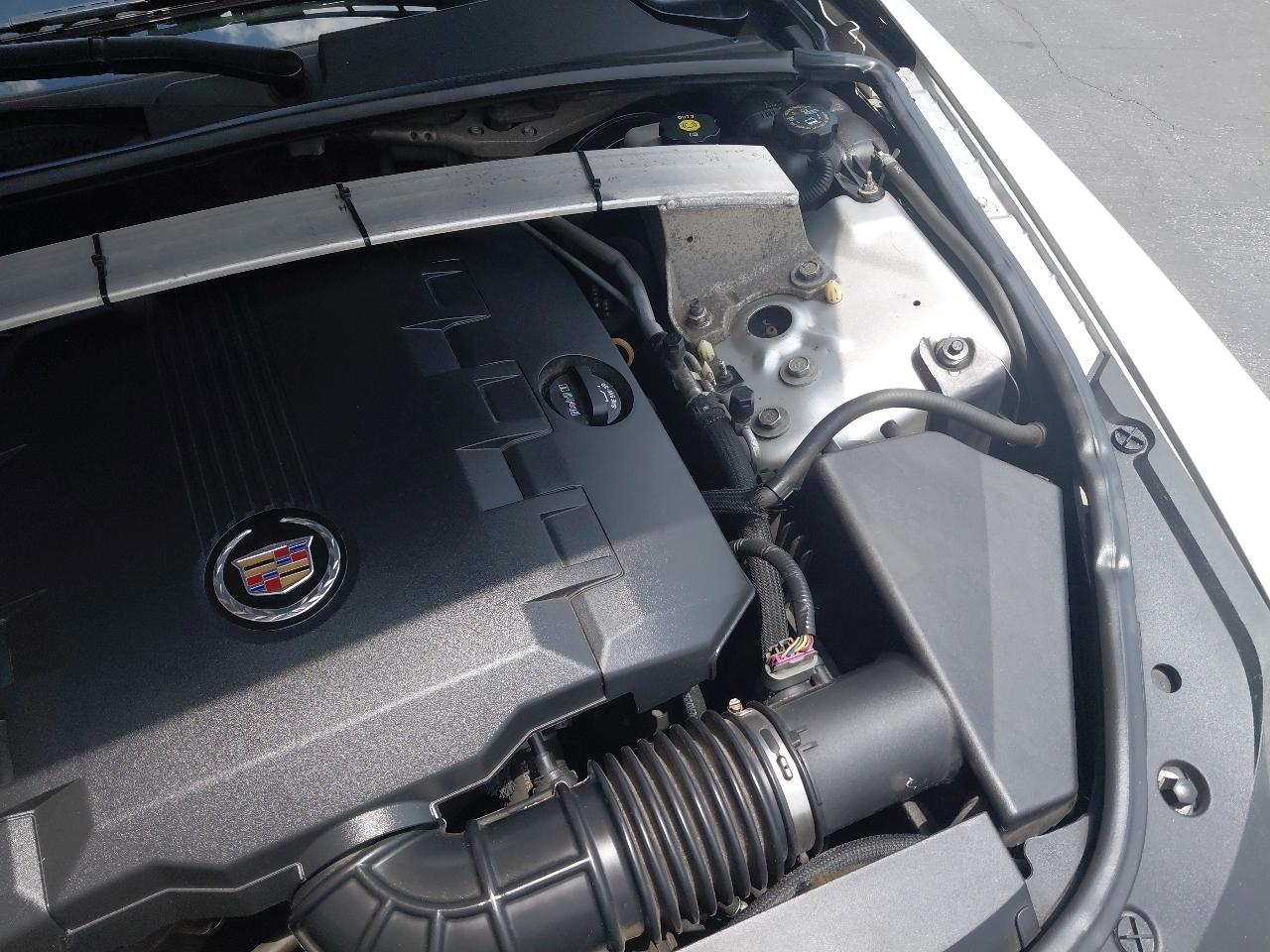 Cadillac CTS Sedan 4dr Sdn 3.0L Luxury RWD 2010