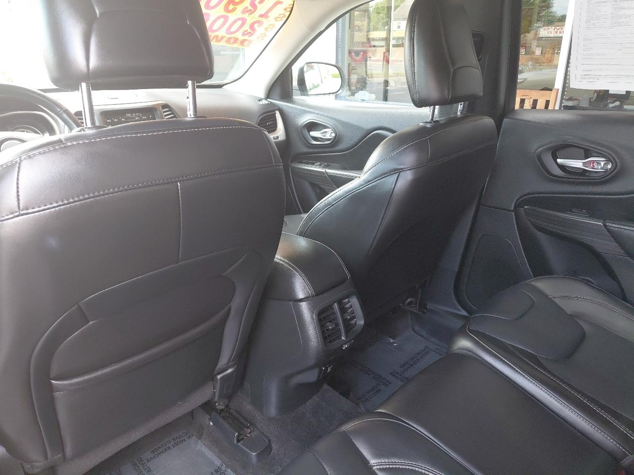 Jeep Cherokee 4WD 4dr Limited 2015