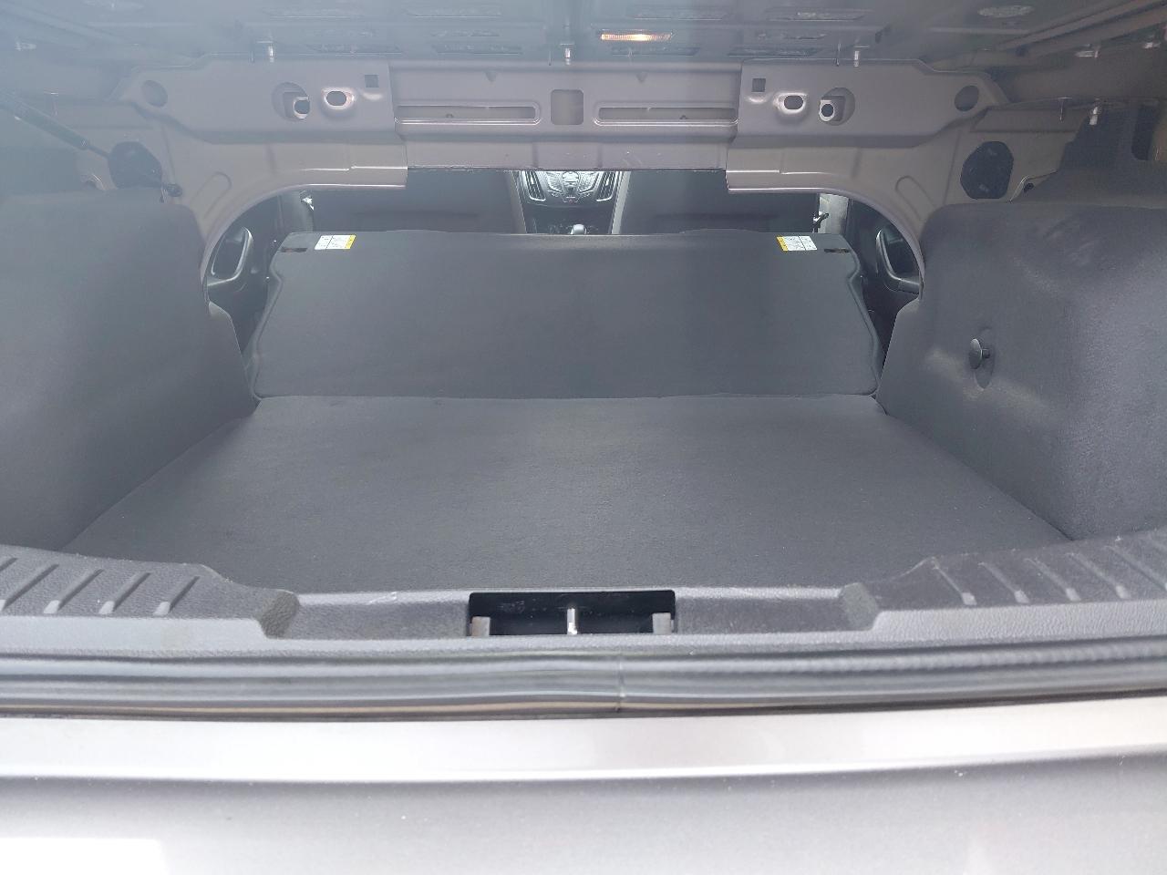 Ford Focus 4dr Sdn S 2014