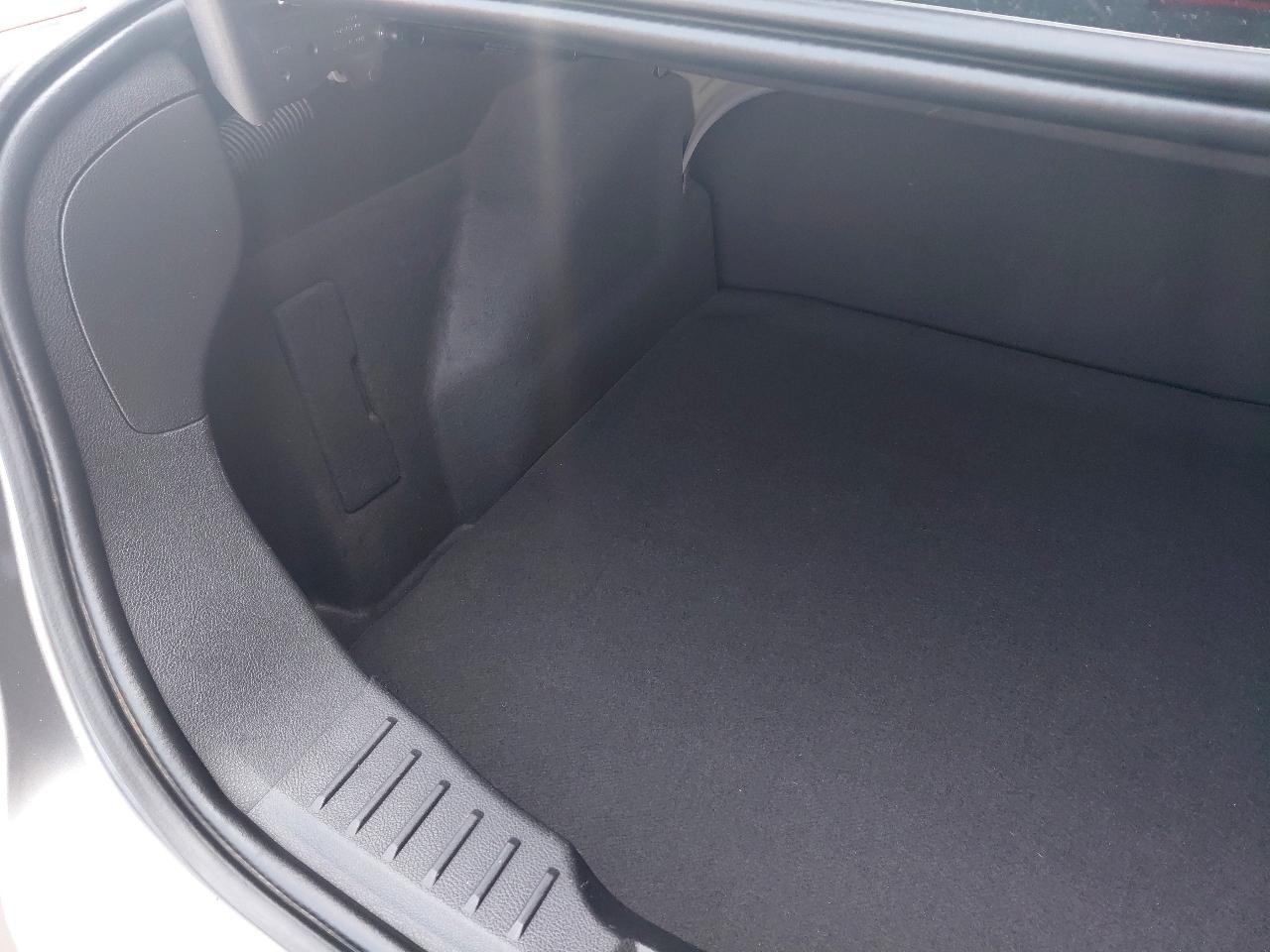 Ford Focus 4dr Sdn S 2014