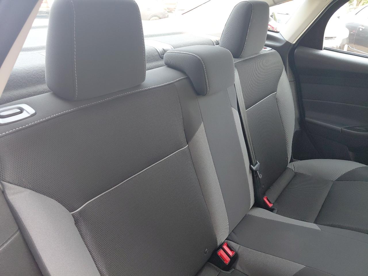 Ford Focus 4dr Sdn S 2014