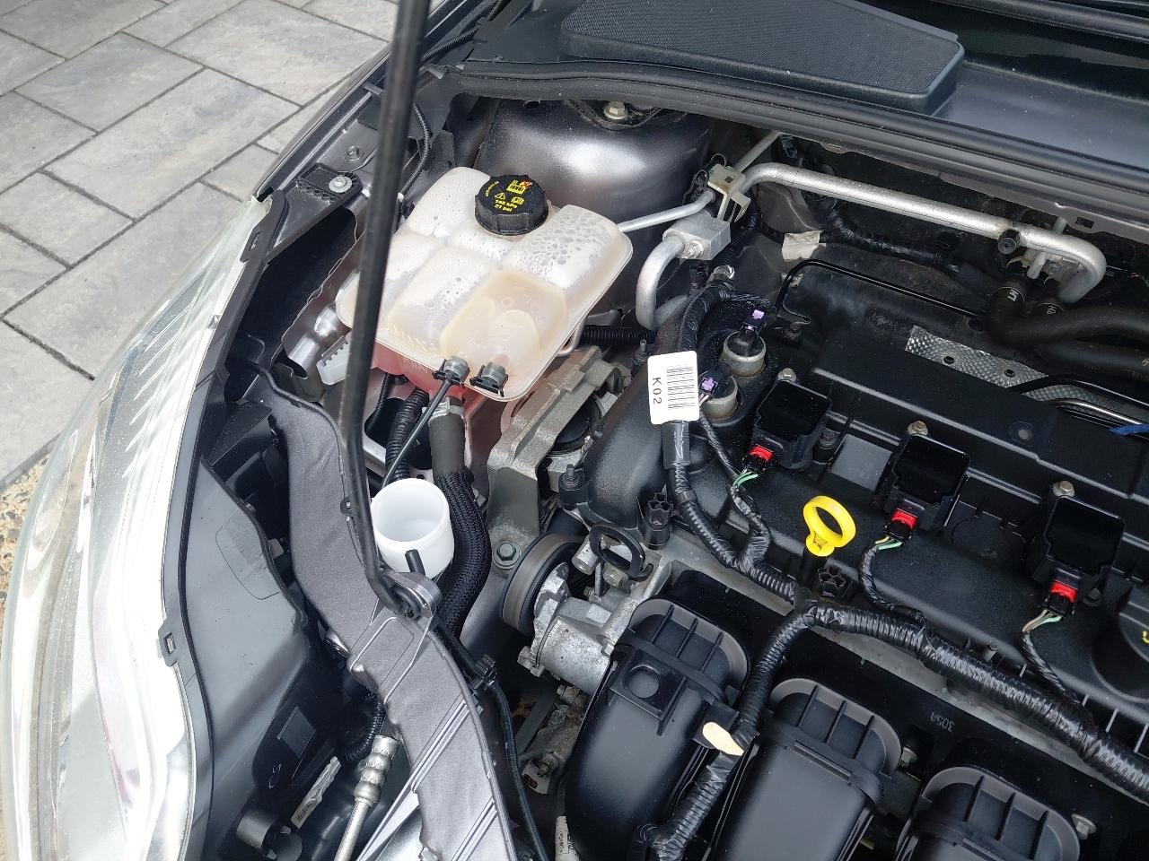 Ford Focus 4dr Sdn S 2014