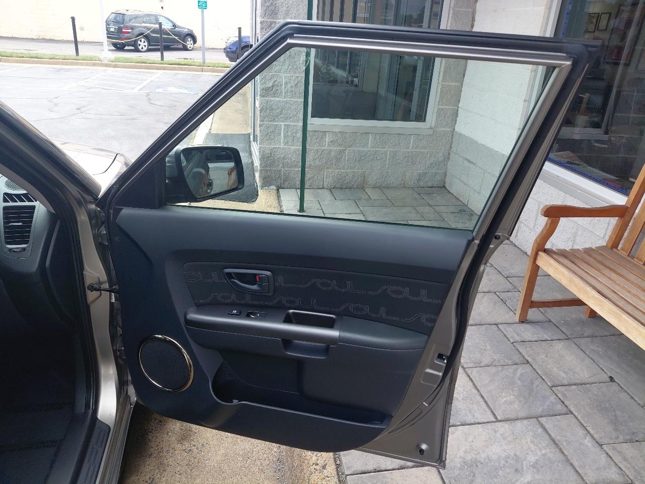 Kia Soul 5dr Wgn Auto + 2013