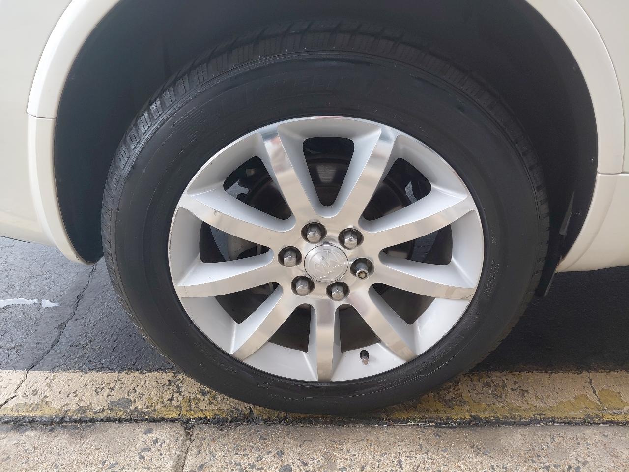 Buick Enclave AWD 4dr Premium 2015