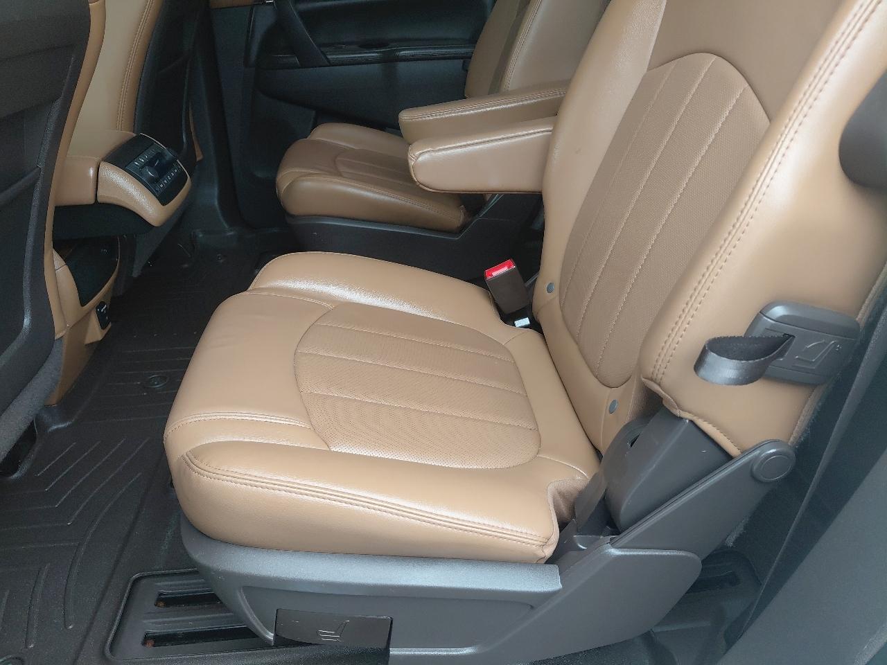 Buick Enclave AWD 4dr Premium 2015