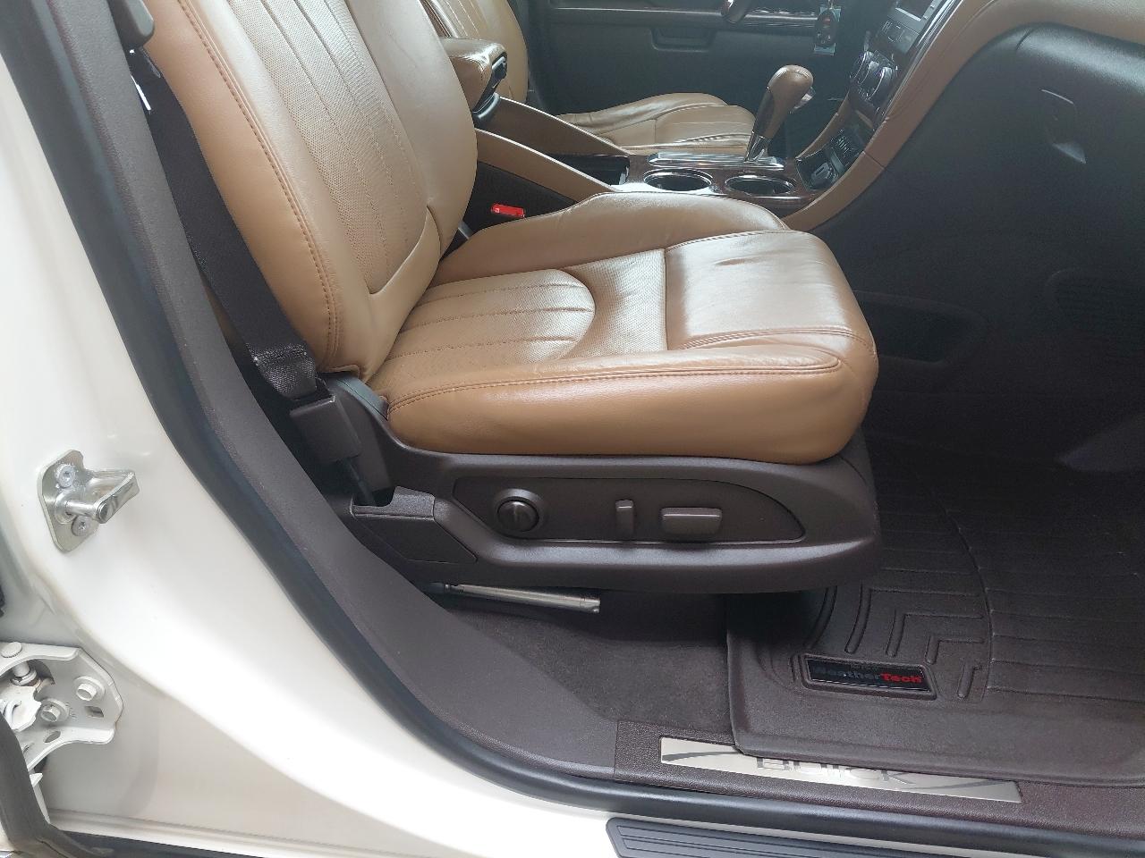 Buick Enclave AWD 4dr Premium 2015