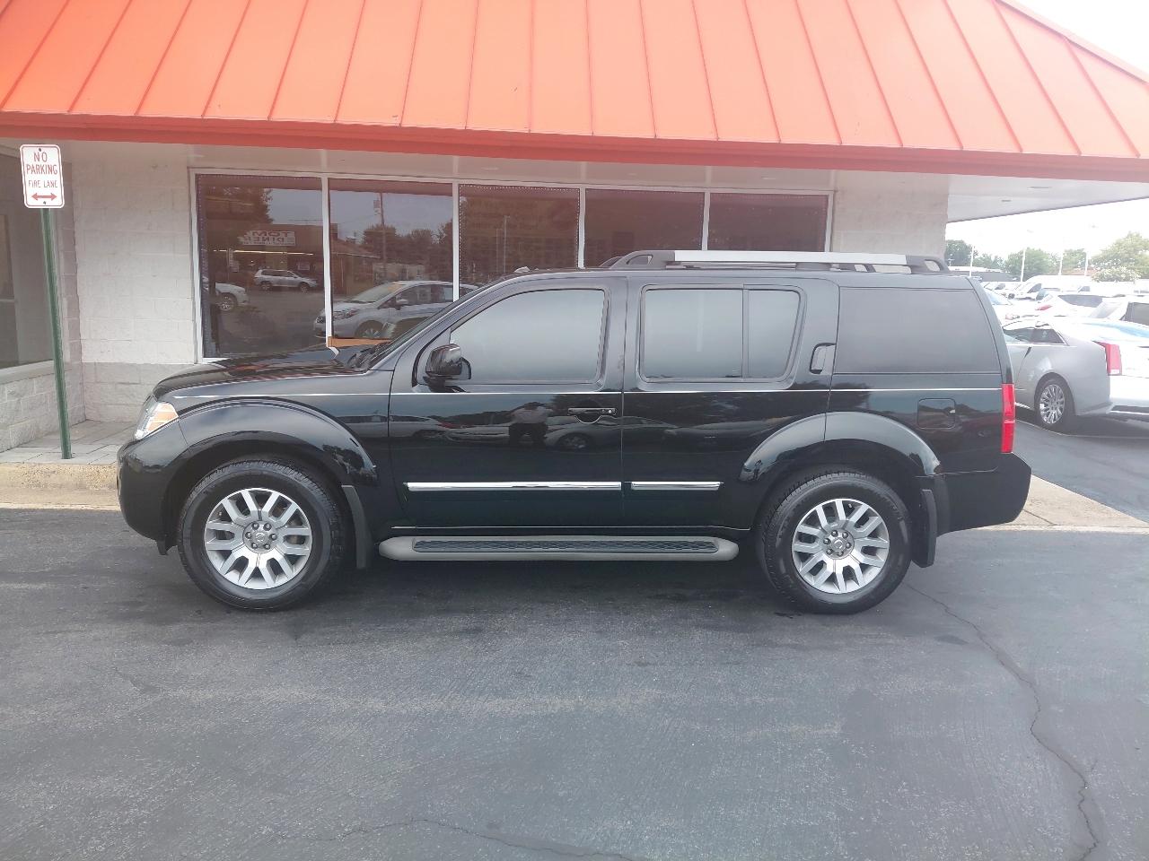 Nissan Pathfinder 2WD 4dr V6 LE 2010