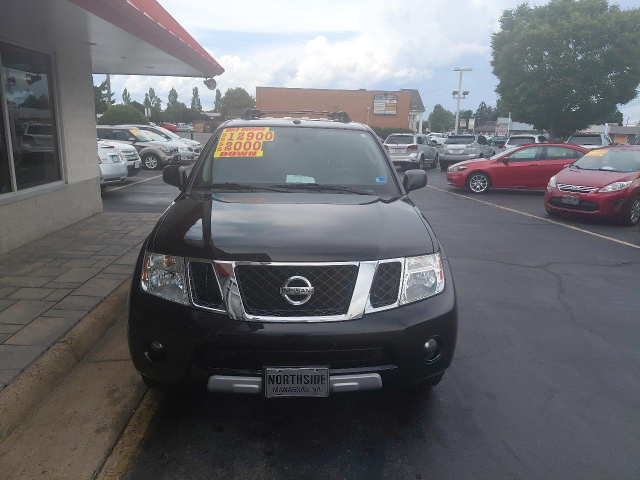 Nissan Pathfinder 2WD 4dr V6 LE 2010