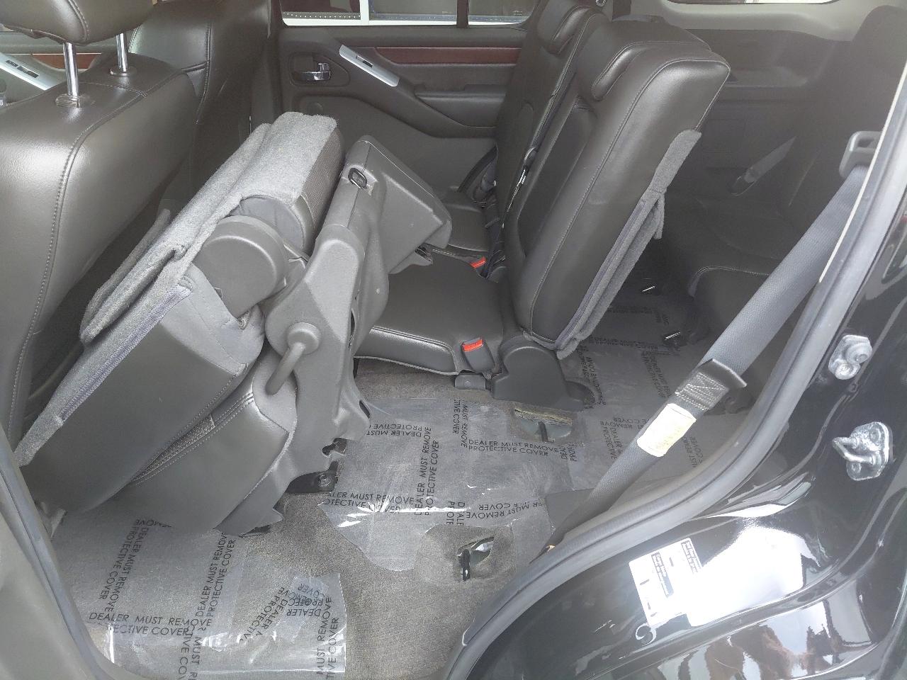 Nissan Pathfinder 2WD 4dr V6 LE 2010