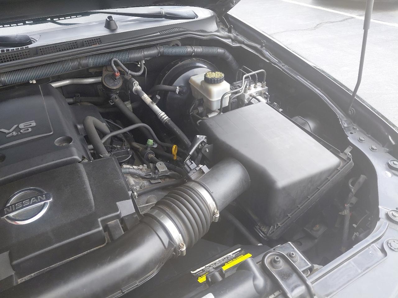 Nissan Pathfinder 2WD 4dr V6 LE 2010