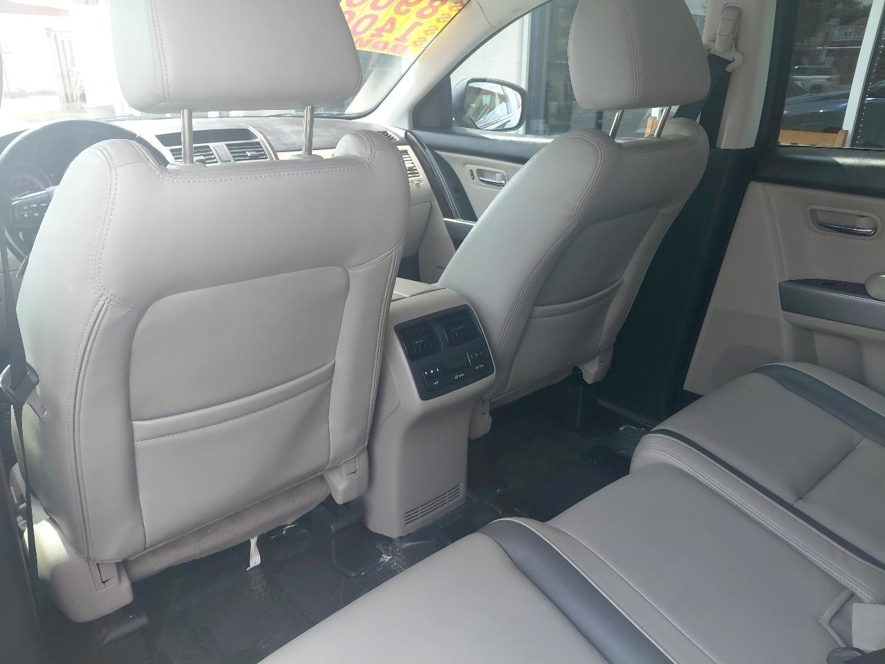 Mazda CX-9 AWD 4dr Grand Touring 2010
