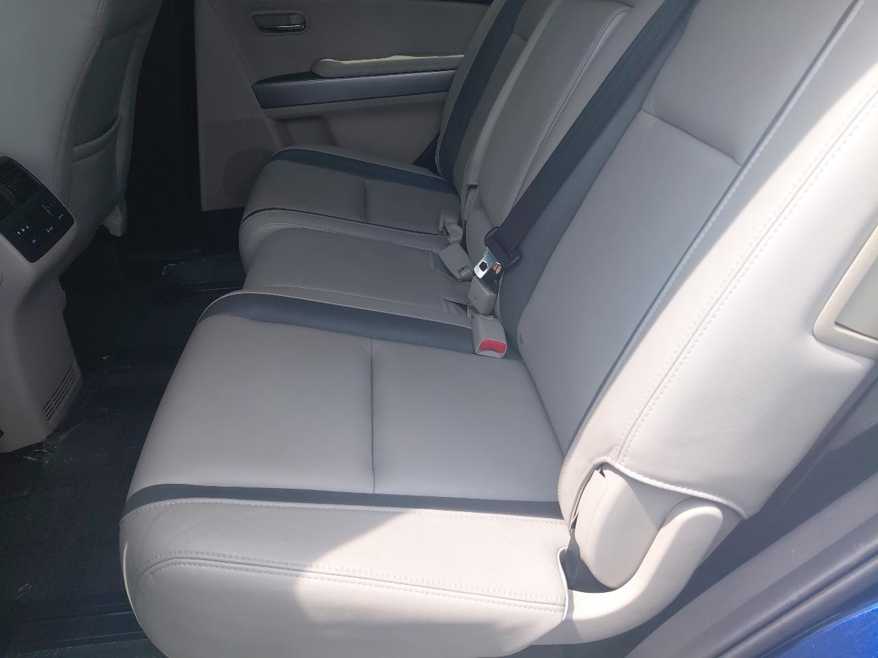Mazda CX-9 AWD 4dr Grand Touring 2010