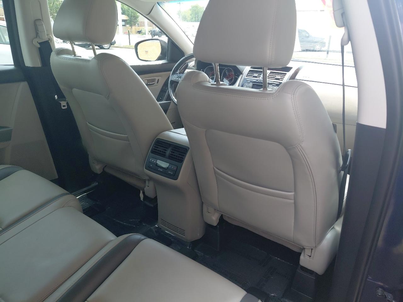 Mazda CX-9 AWD 4dr Grand Touring 2010