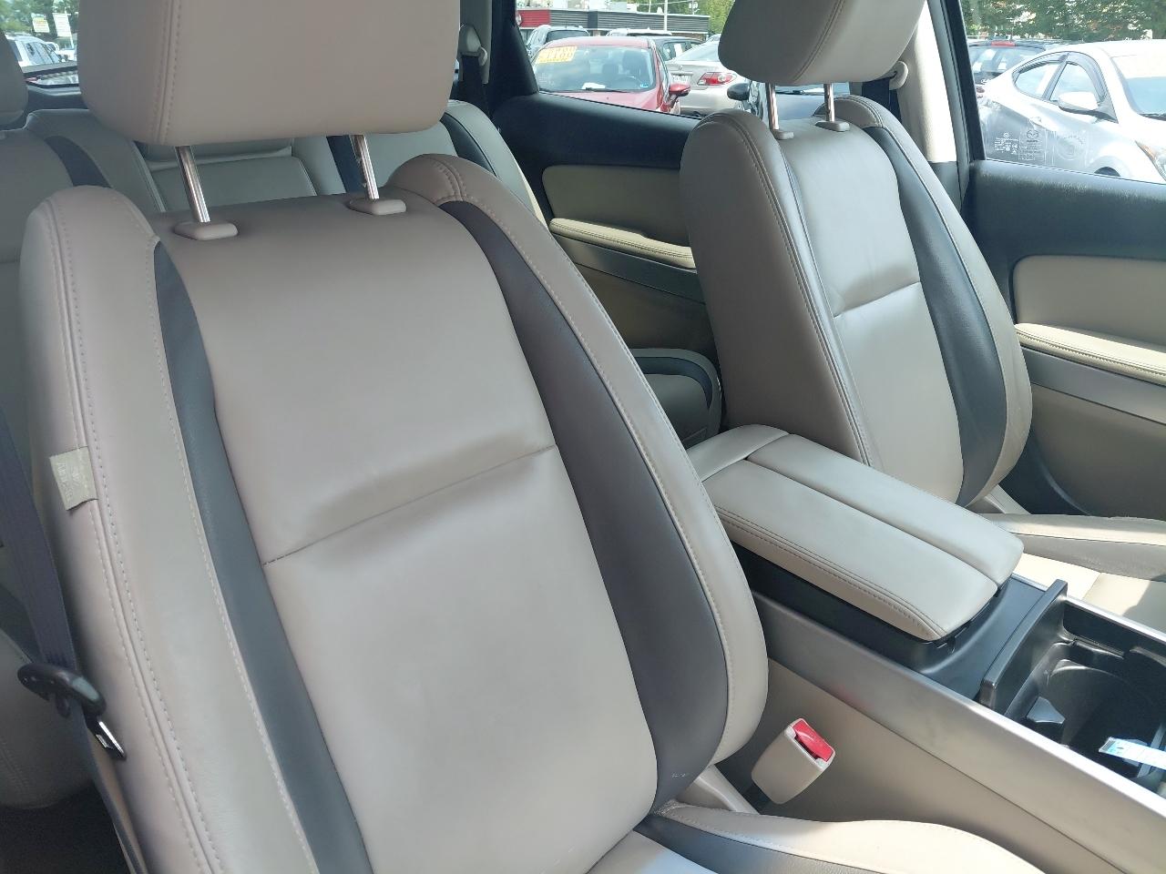 Mazda CX-9 AWD 4dr Grand Touring 2010