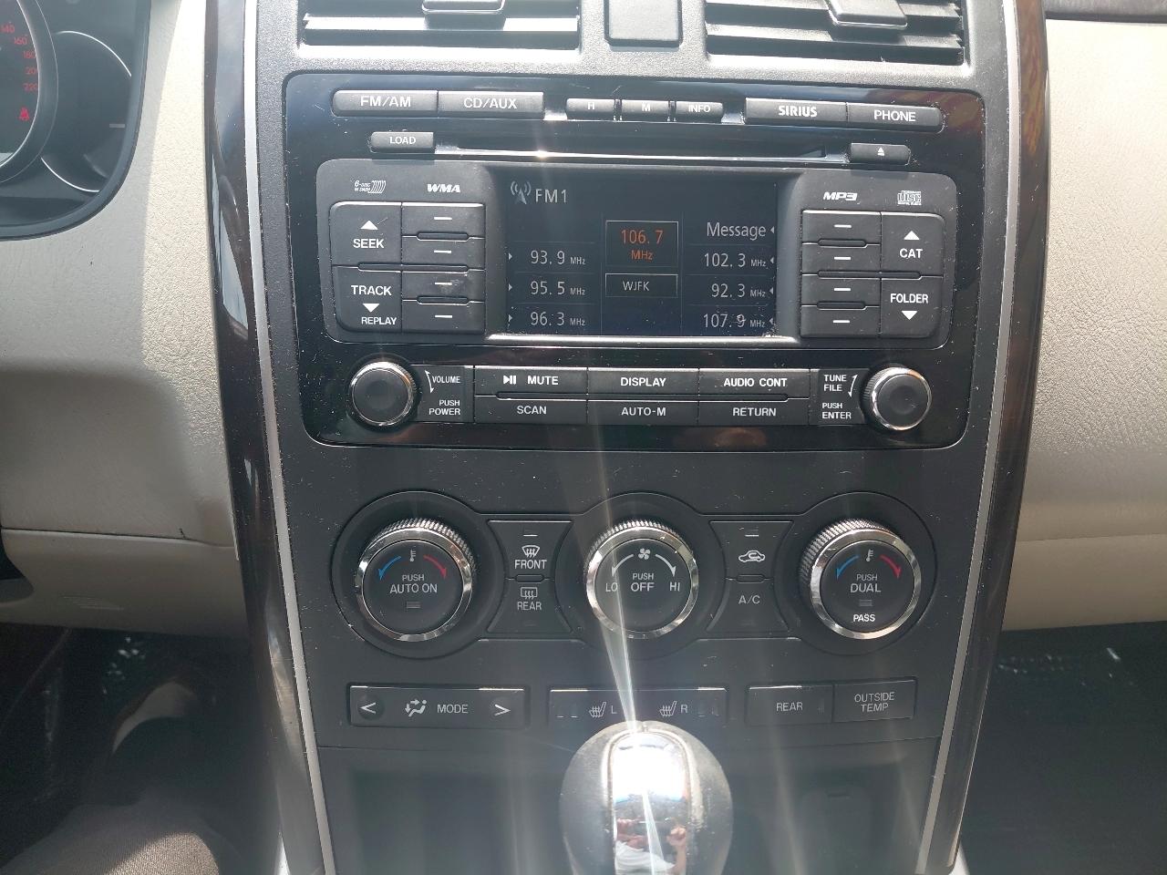 Mazda CX-9 AWD 4dr Grand Touring 2010