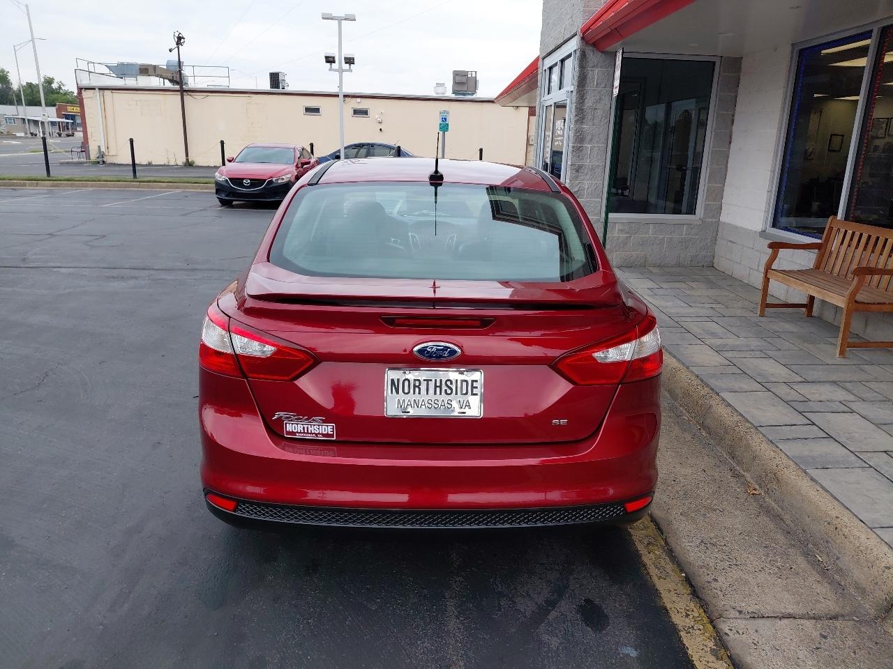 Ford Focus 4dr Sdn SE 2014