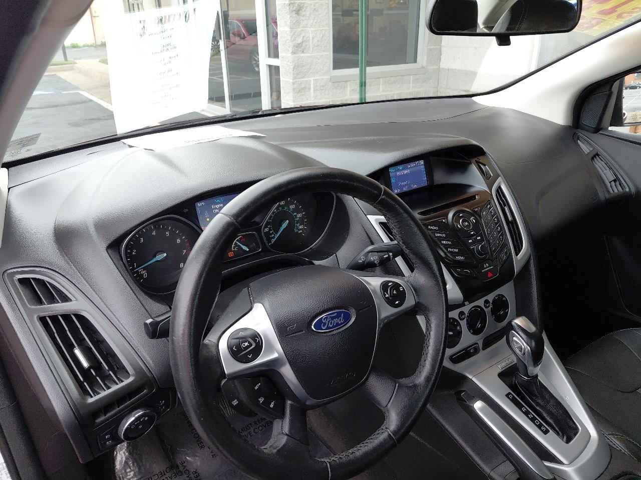 Ford Focus 4dr Sdn SE 2014