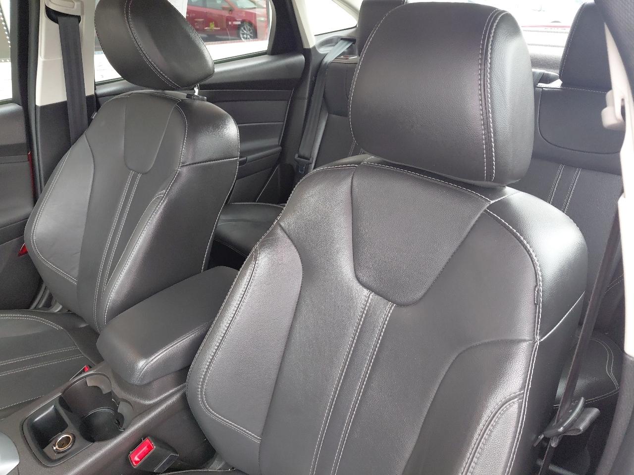 Ford Focus 4dr Sdn SE 2014