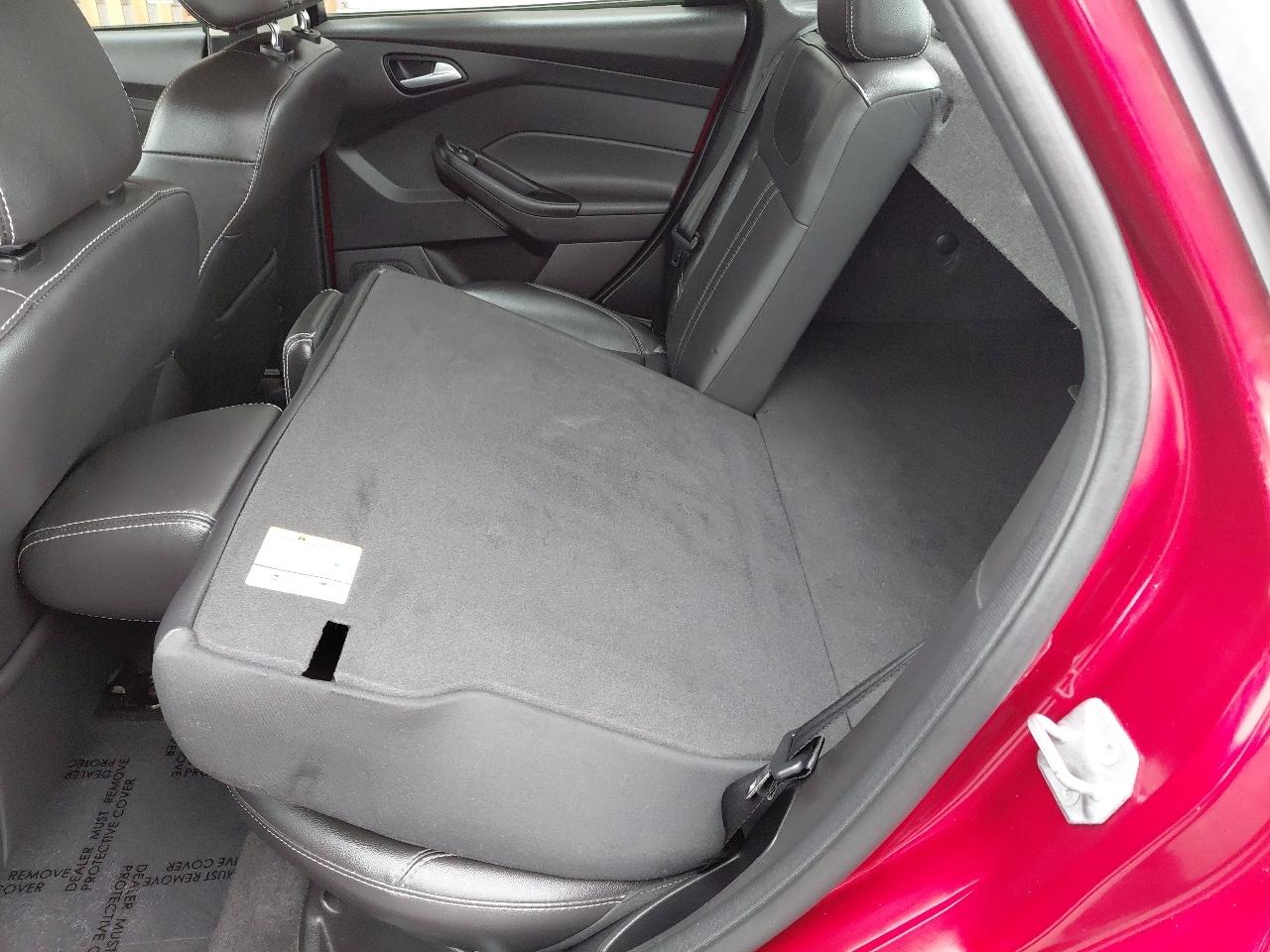 Ford Focus 4dr Sdn SE 2014
