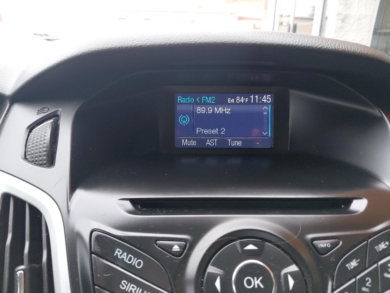 Ford Focus 4dr Sdn SE 2014