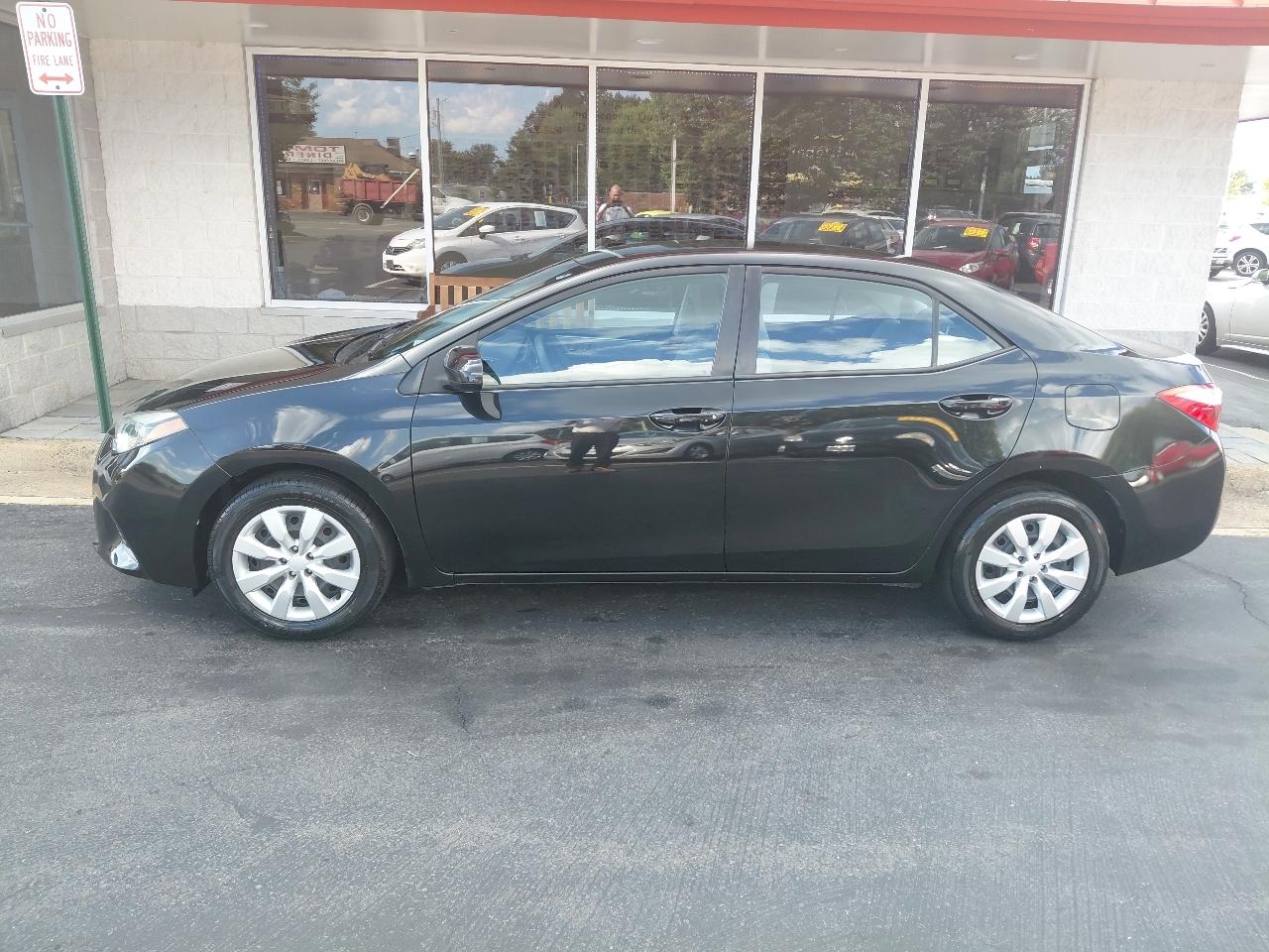 Toyota Corolla 4dr Sdn CVT LE Premium (Natl) 2014