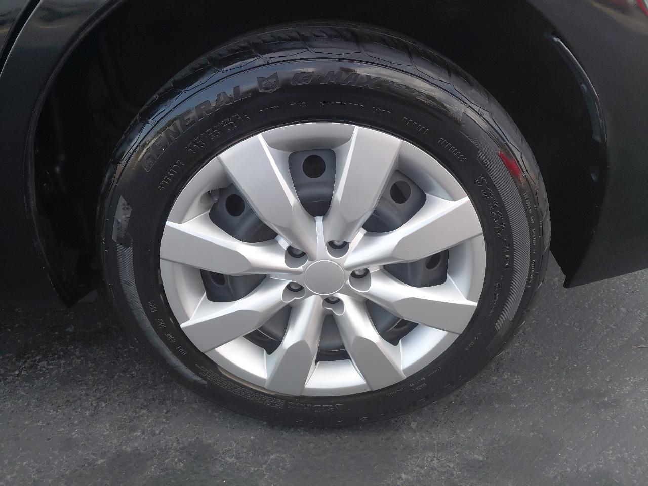 Toyota Corolla 4dr Sdn CVT LE Premium (Natl) 2014