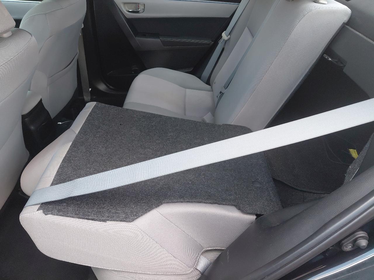 Toyota Corolla 4dr Sdn CVT LE Premium (Natl) 2014