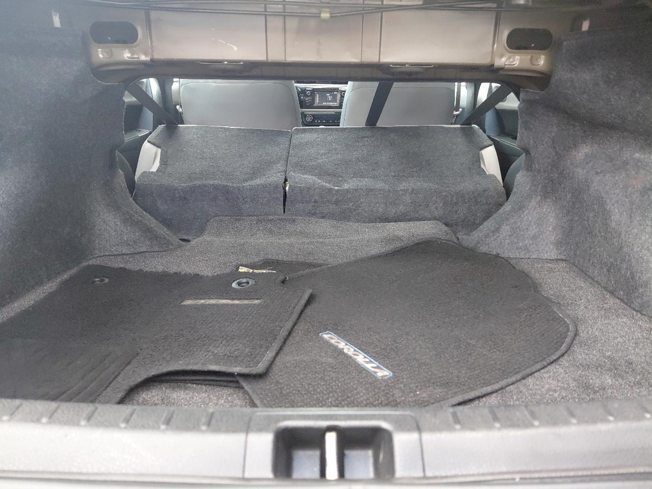 Toyota Corolla 4dr Sdn CVT LE Premium (Natl) 2014