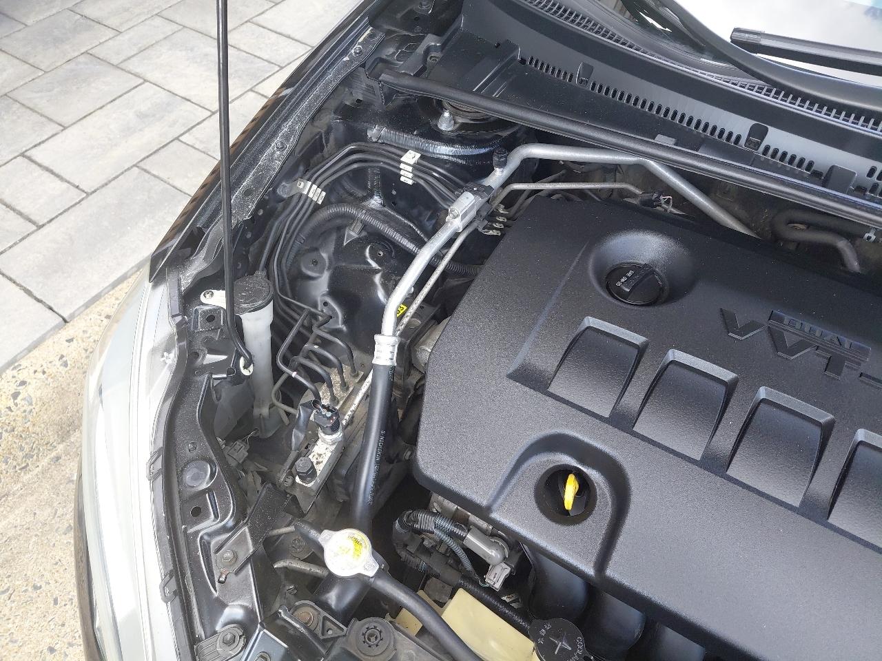 Toyota Corolla 4dr Sdn CVT LE Premium (Natl) 2014