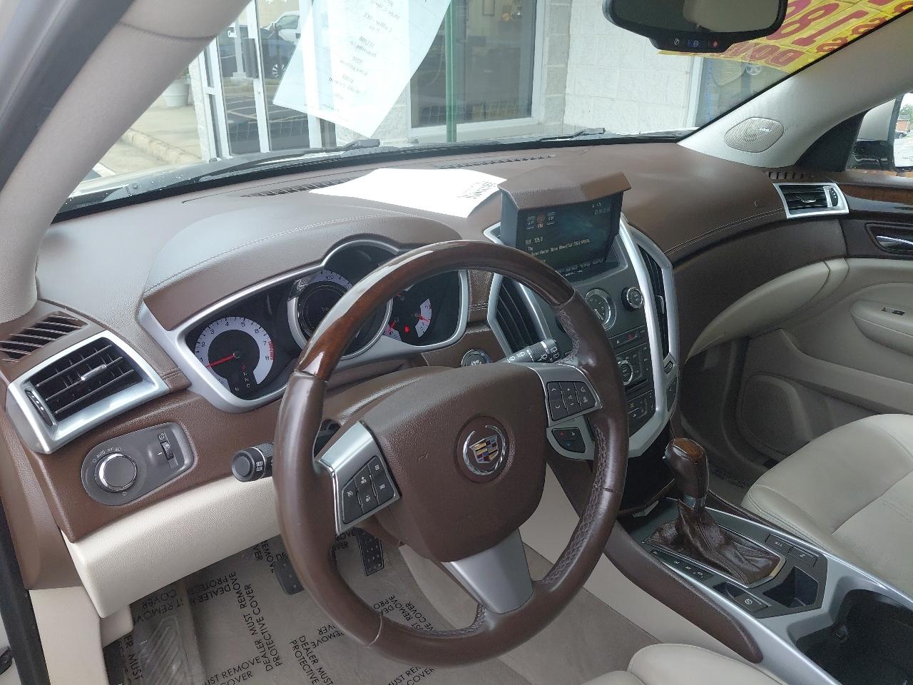 Cadillac SRX FWD 4dr Luxury Collection 2011