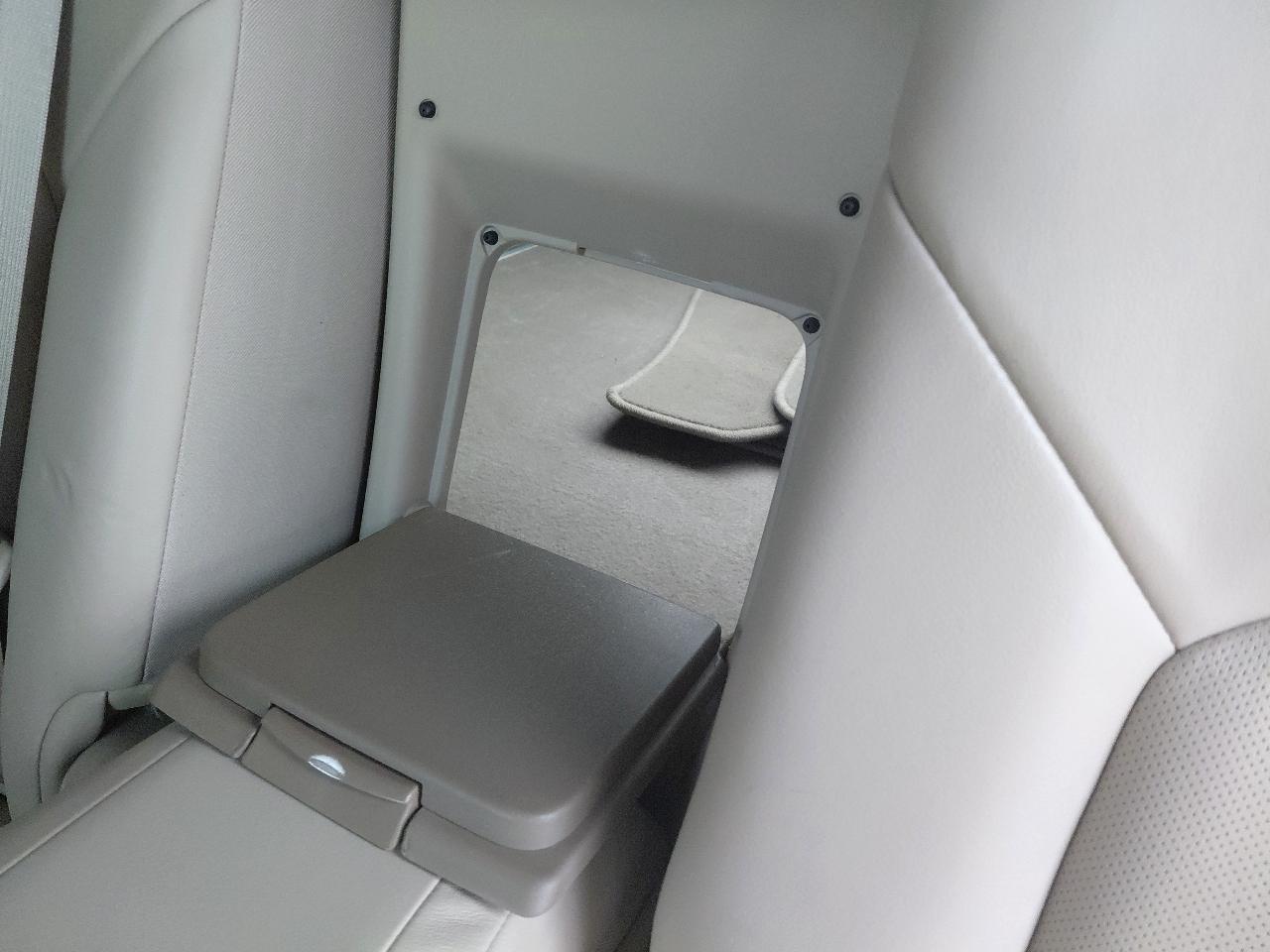Cadillac SRX FWD 4dr Luxury Collection 2011