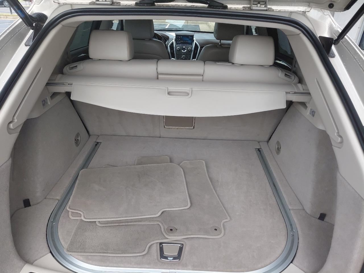 Cadillac SRX FWD 4dr Luxury Collection 2011