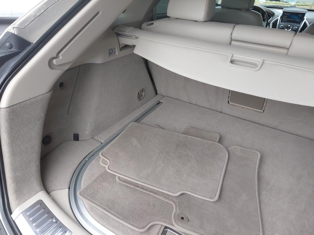 Cadillac SRX FWD 4dr Luxury Collection 2011