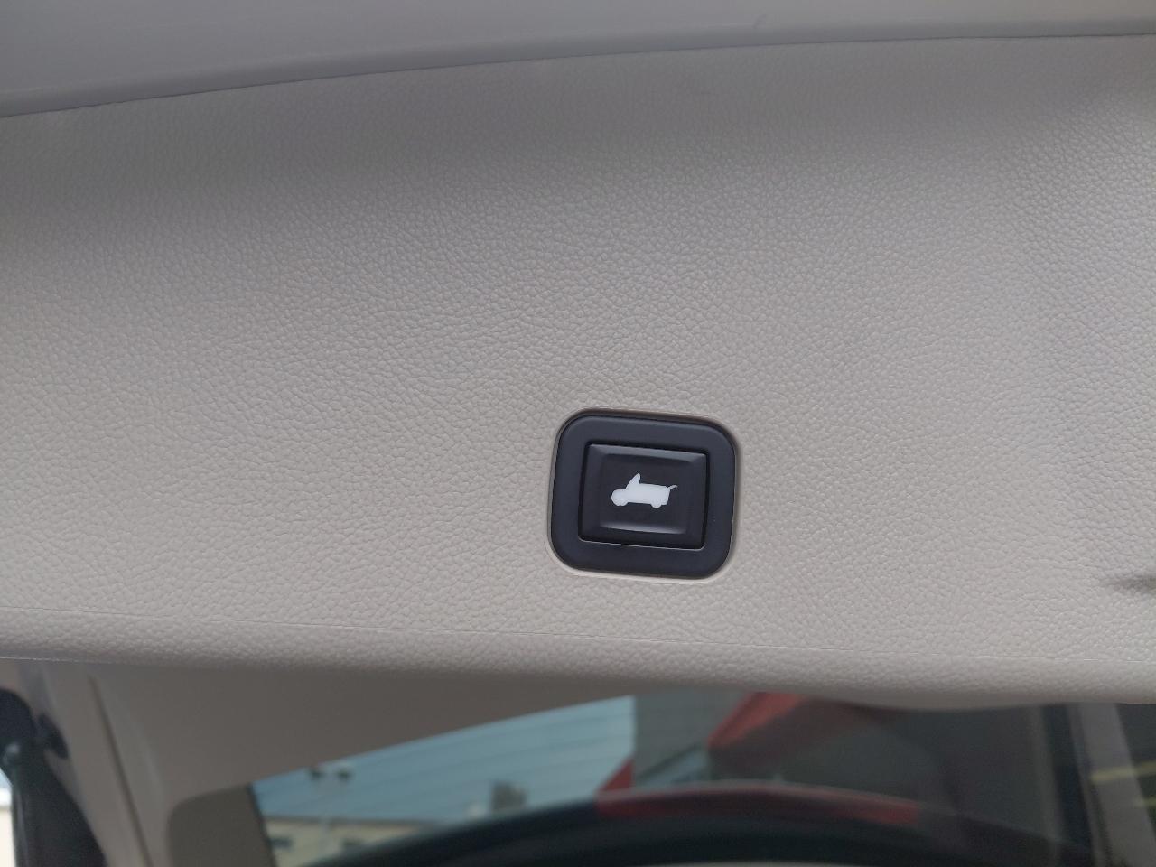 Cadillac SRX FWD 4dr Luxury Collection 2011